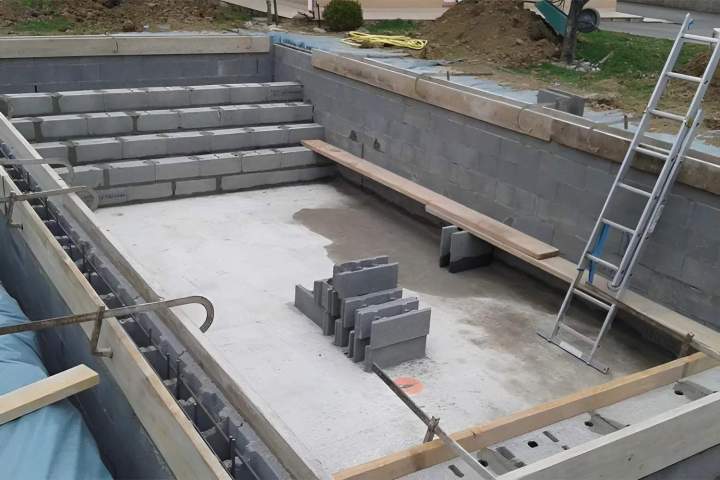 Construction de piscine Gratentour
